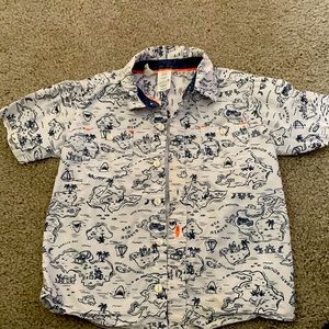 Made by tough skins cute pirate sea adventure button down shirt boys 5 to 6 med.